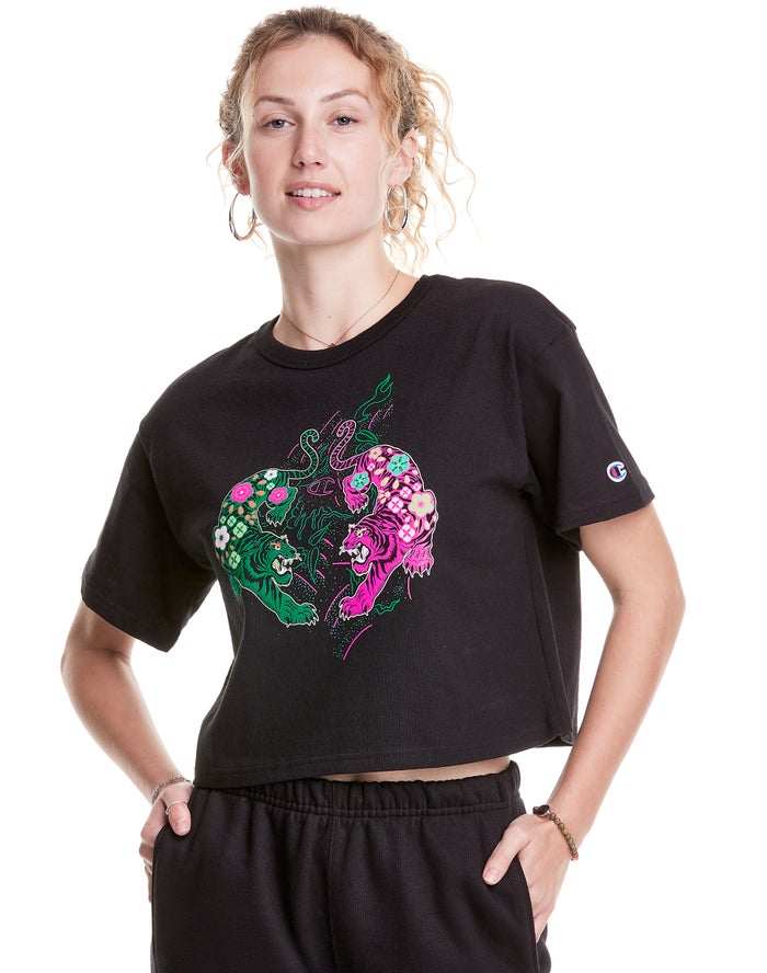 Champion T-Shirt Dames - Zwart - Heritage Cropped Year Of The Tiger ( 715340-UIQ )